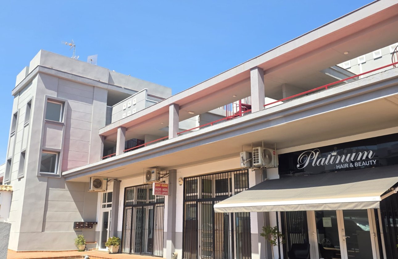 Revente - Appartement -
Villamartin - Costa Blanca