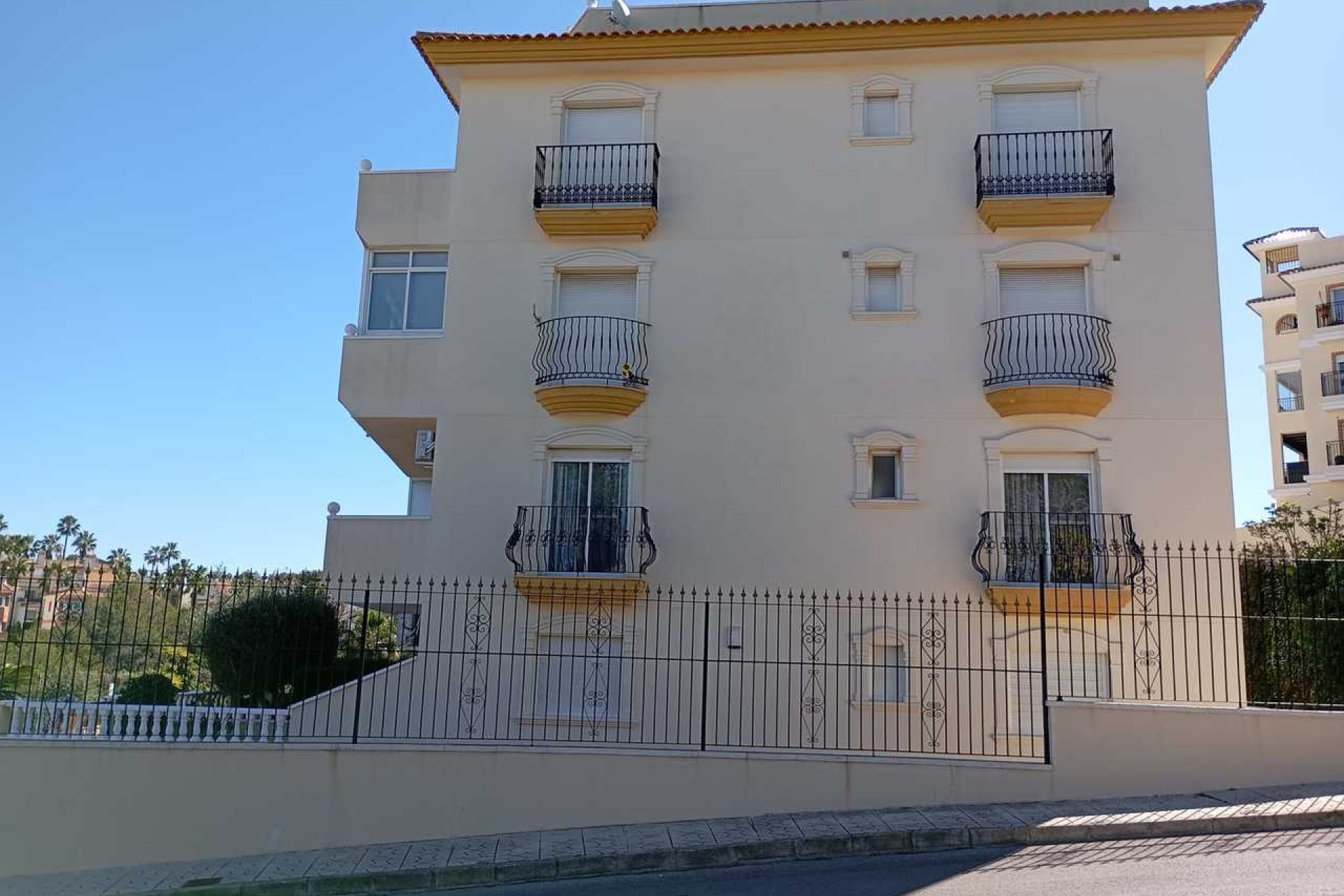 Revente - Appartement -
Villamartin - Costa Blanca