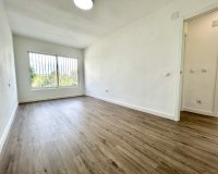 Revente - Appartement -
Villamartin - Costa Blanca