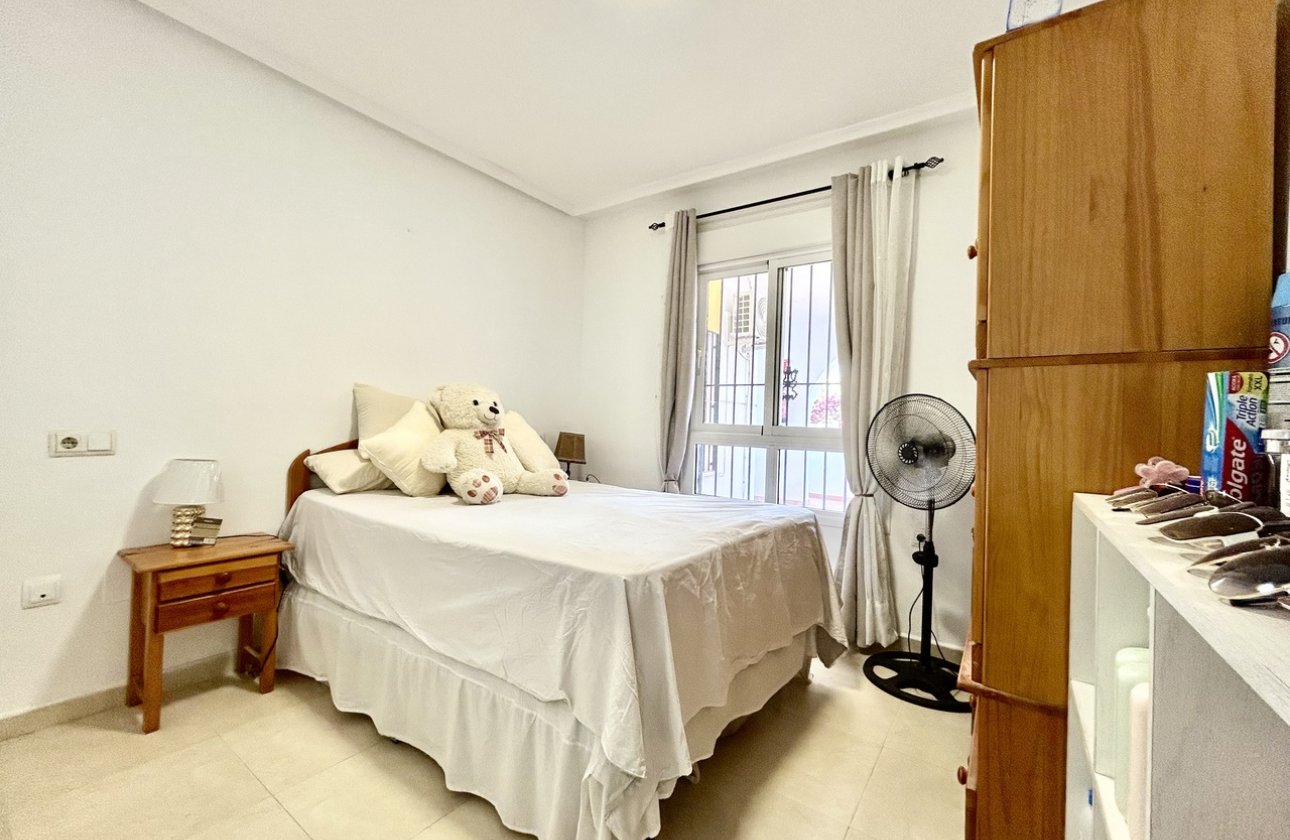 Revente - Appartement -
Villamartin - Costa Blanca
