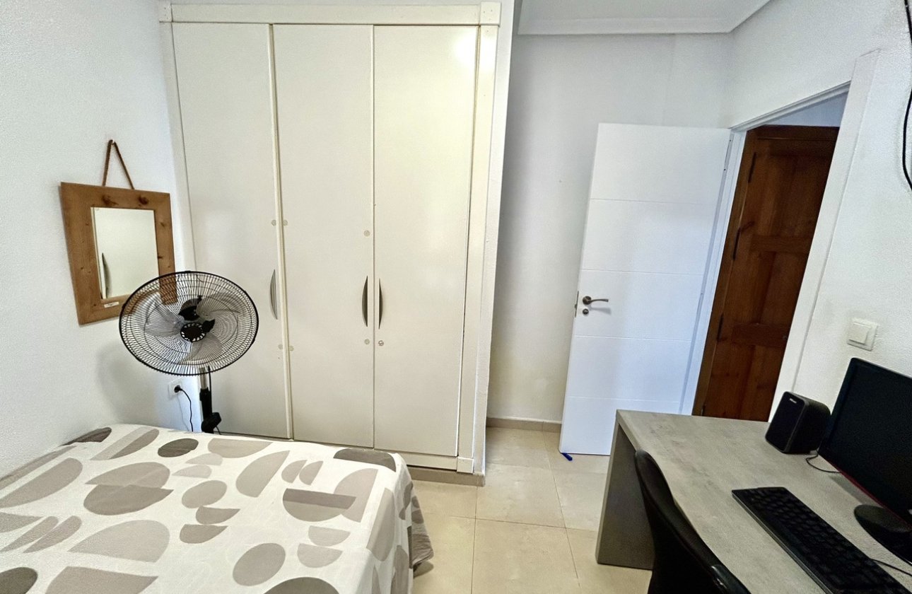 Revente - Appartement -
Villamartin - Costa Blanca