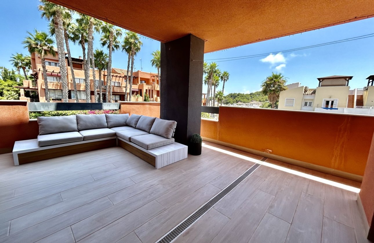 Revente - Appartement -
Villamartin - Costa Blanca