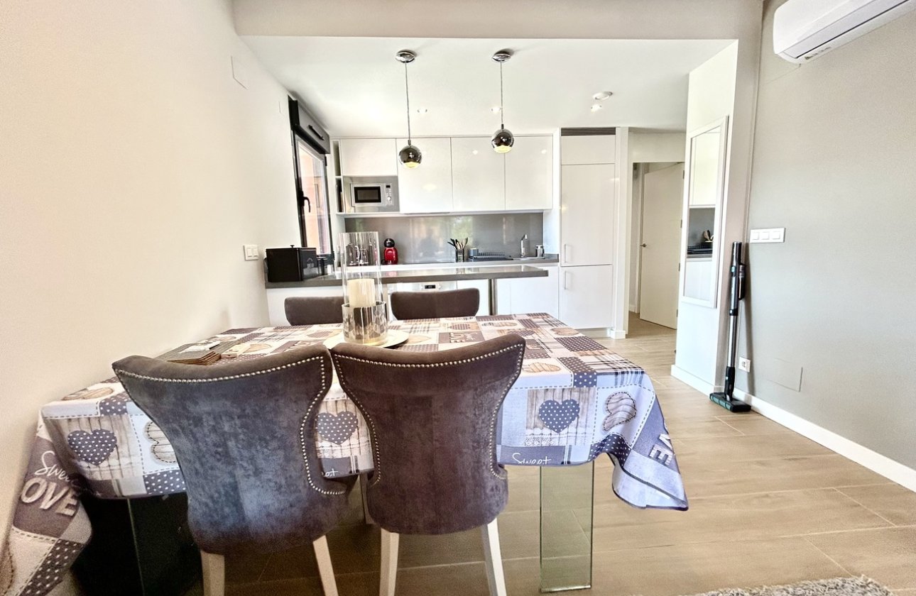 Revente - Appartement -
Villamartin - Costa Blanca