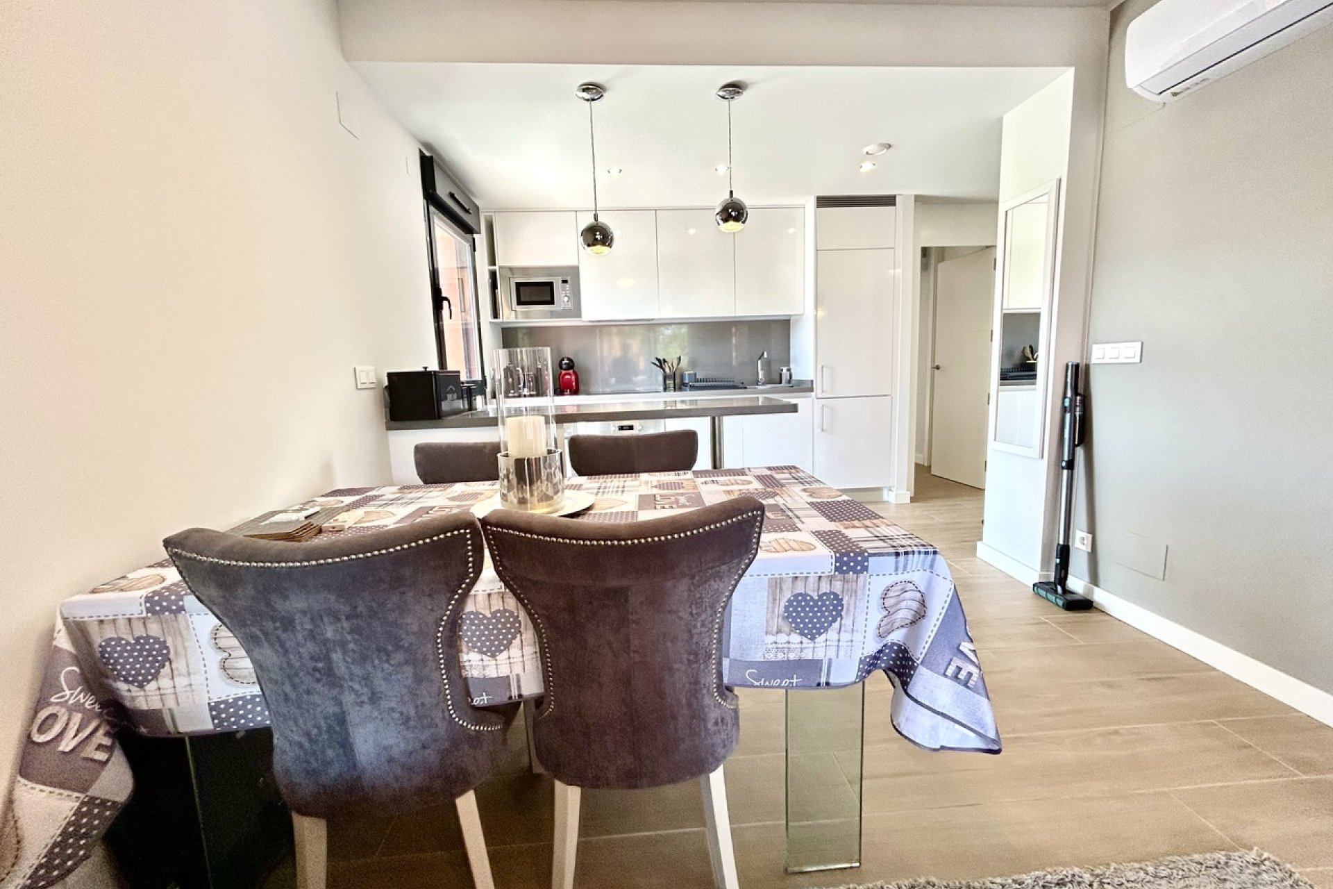 Revente - Appartement -
Villamartin - Costa Blanca