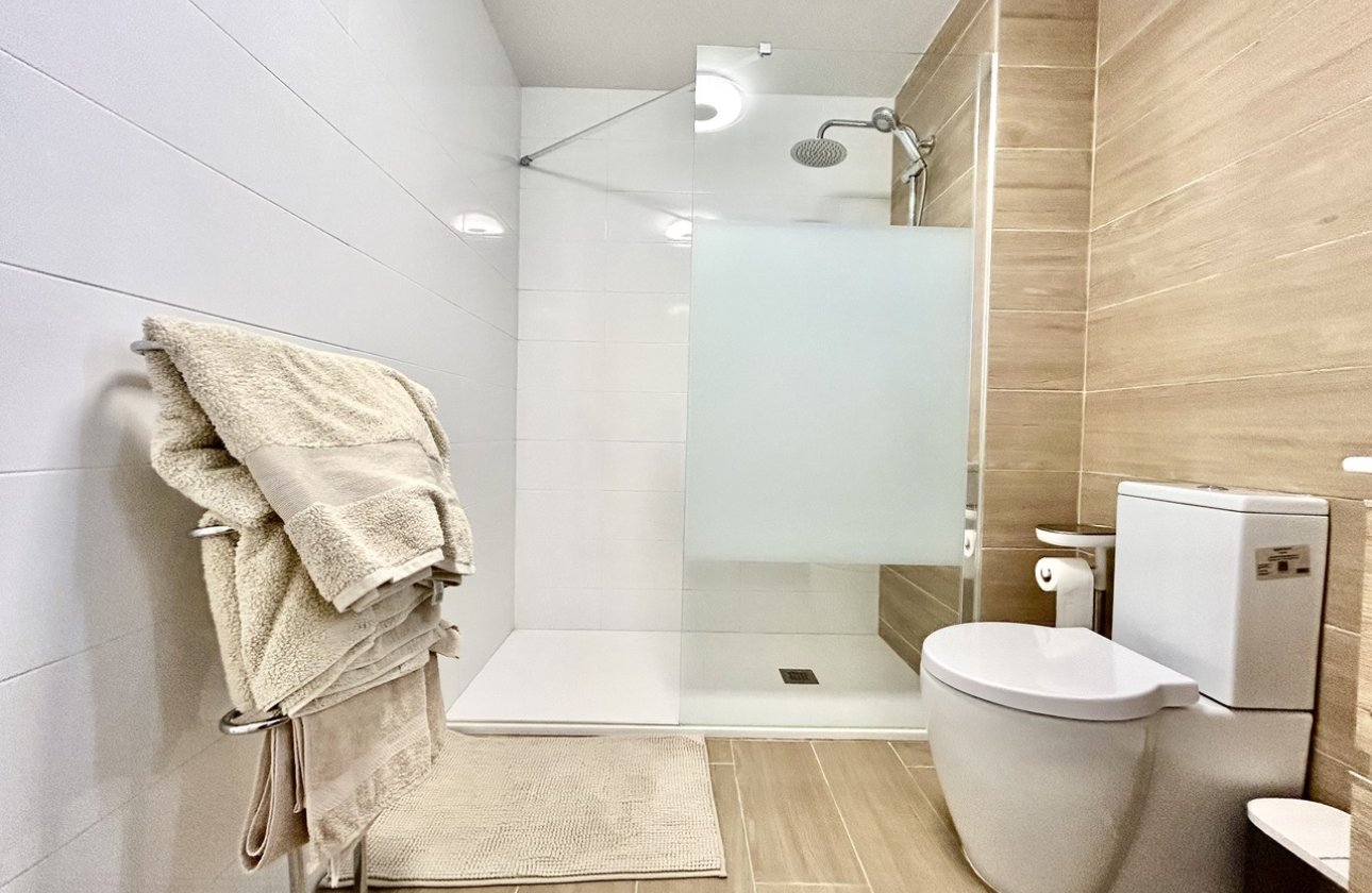 Revente - Appartement -
Villamartin - Costa Blanca