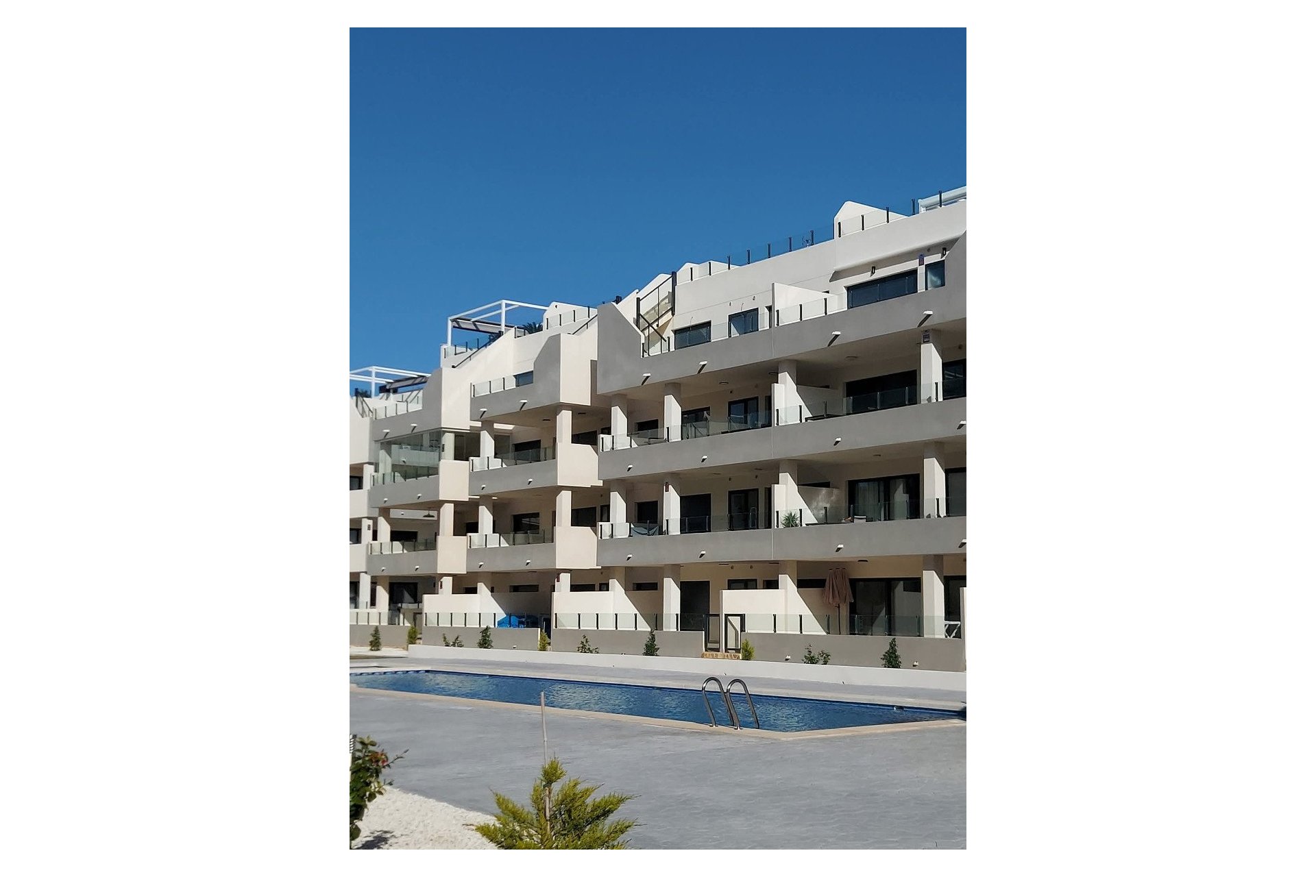 Revente - Appartement -
Villamartin - Costa Blanca