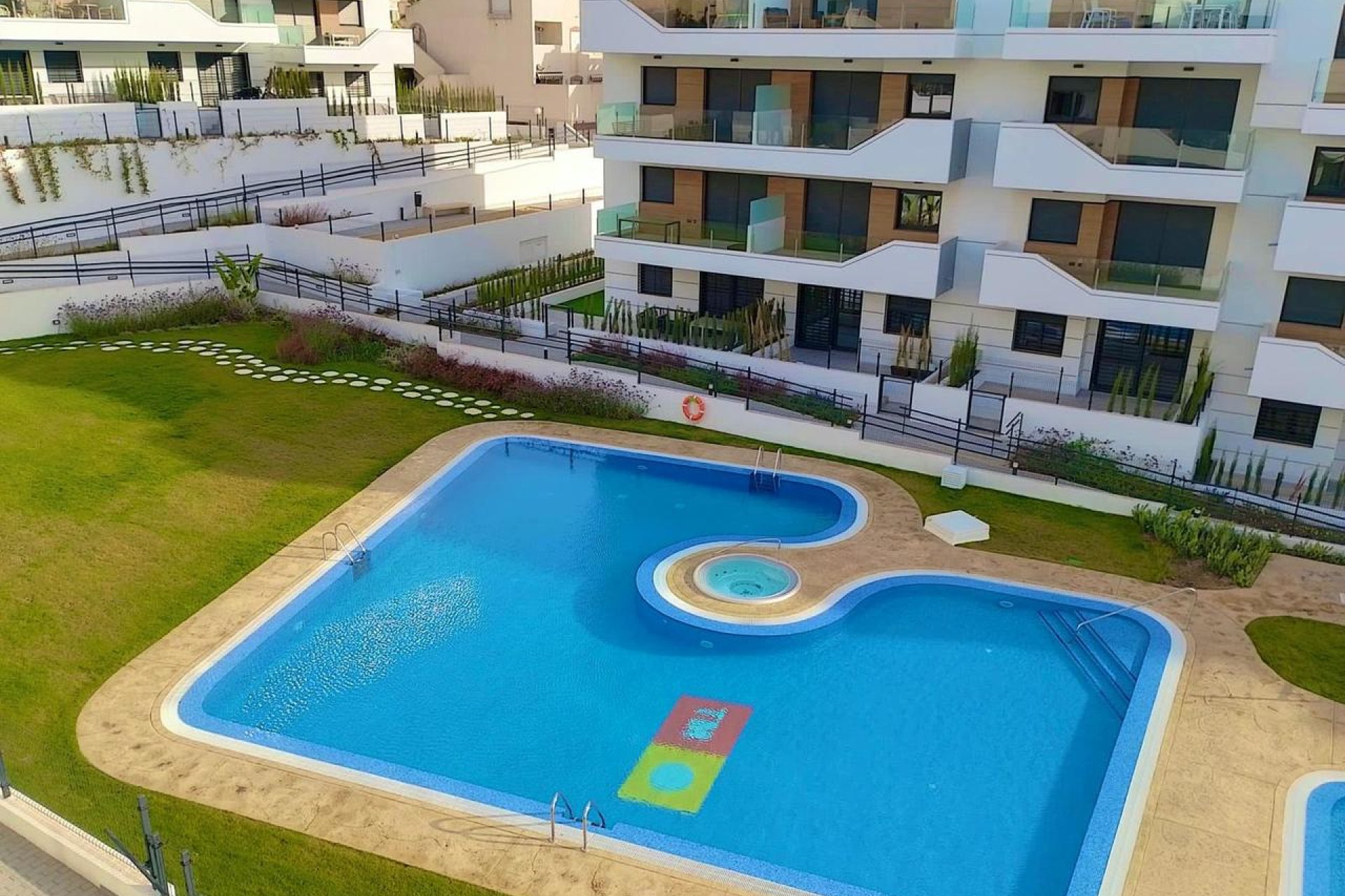 Revente - Appartement -
Villamartin - Costa Blanca