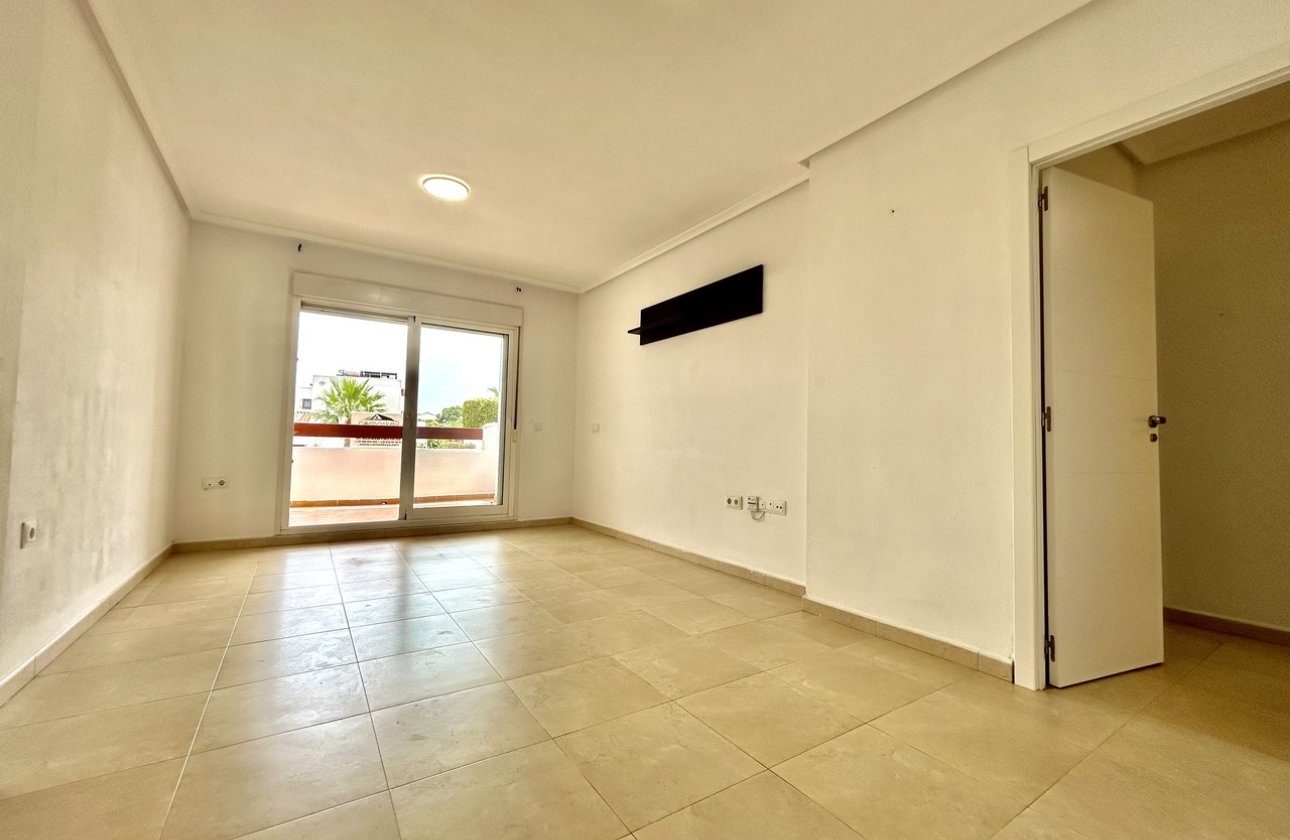Revente - Appartement -
Villamartin - Costa Blanca