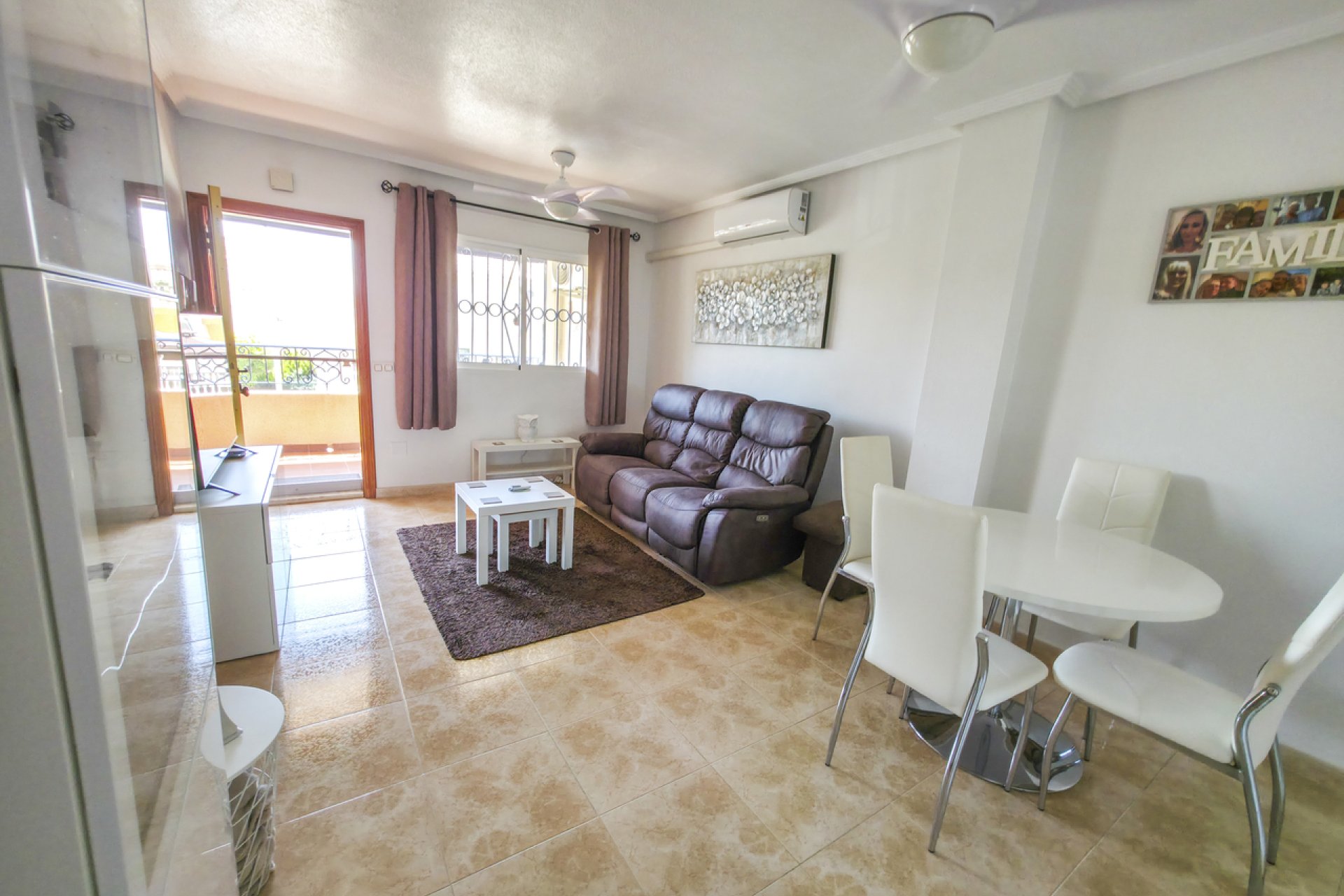 Revente - Appartement -
Villamartin - Costa Blanca