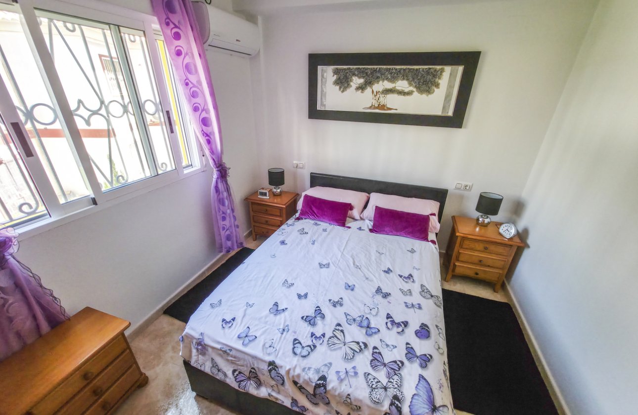 Revente - Appartement -
Villamartin - Costa Blanca