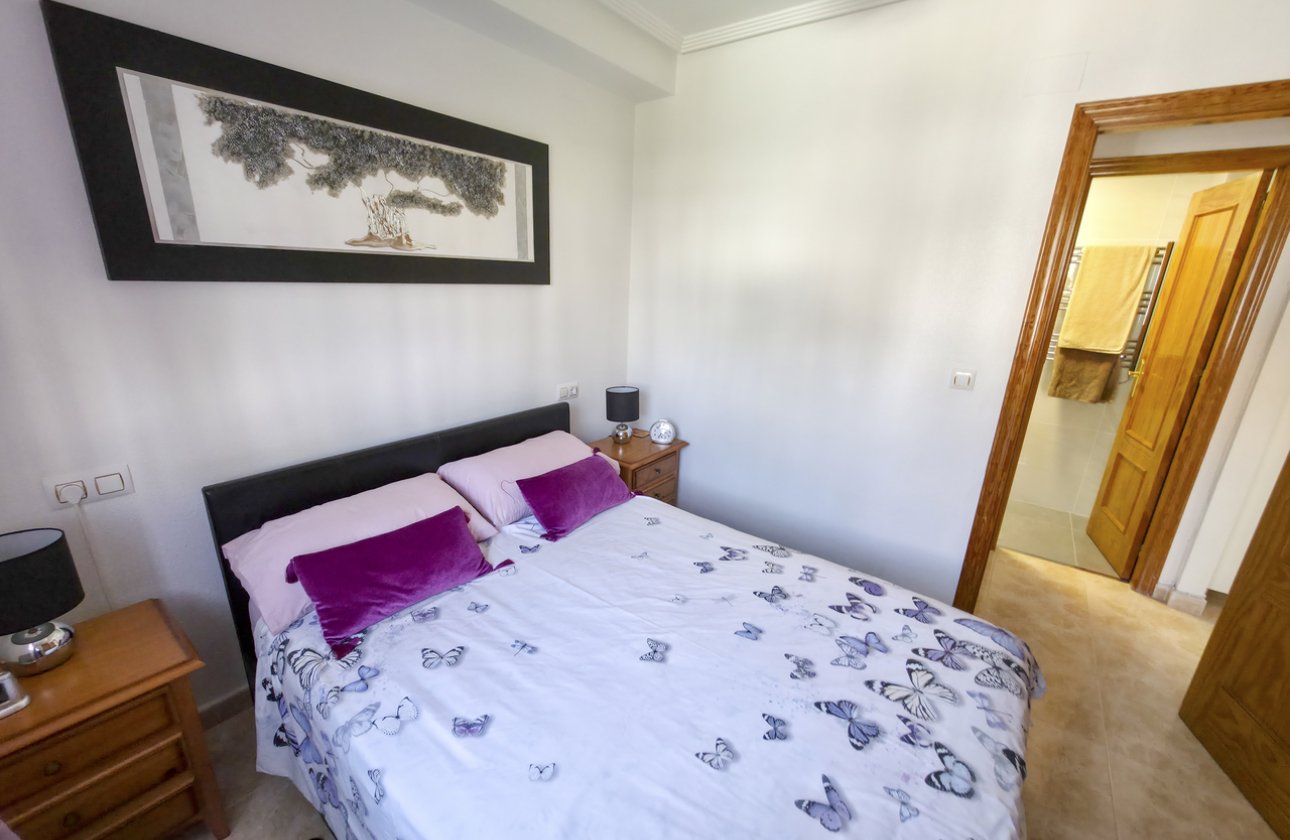 Revente - Appartement -
Villamartin - Costa Blanca