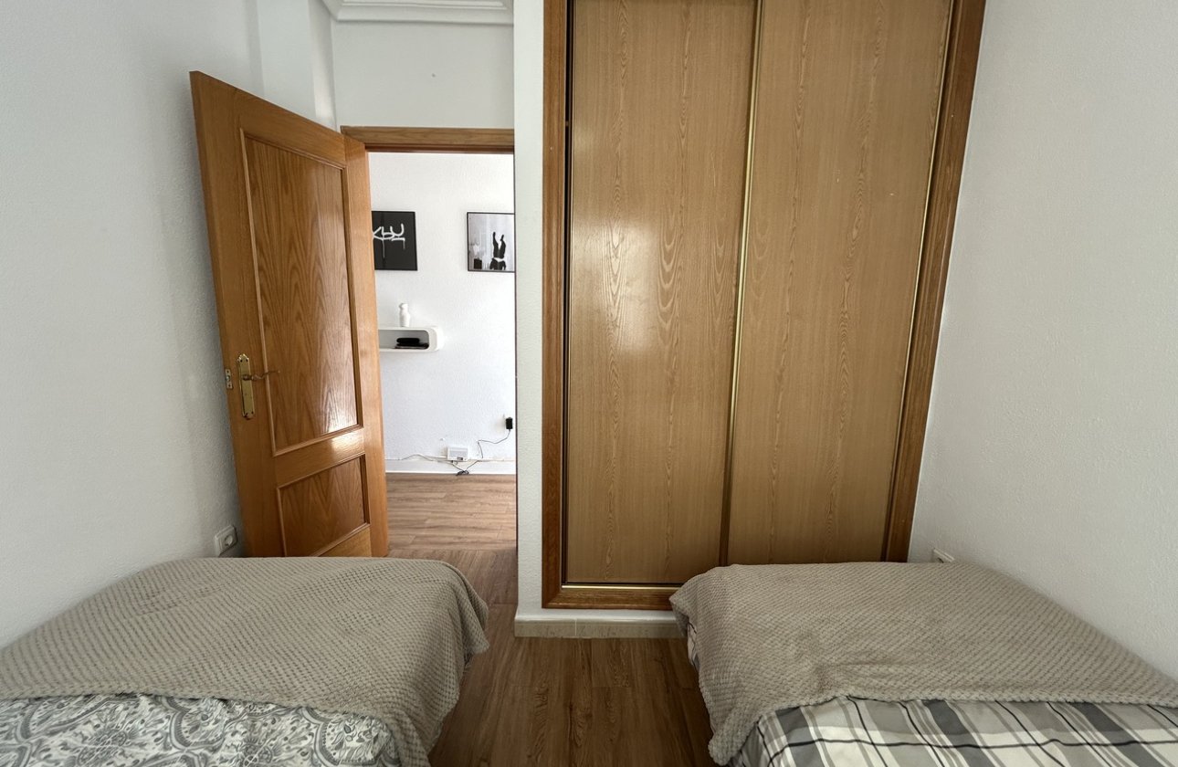 Revente - Appartement -
Villamartin - Costa Blanca