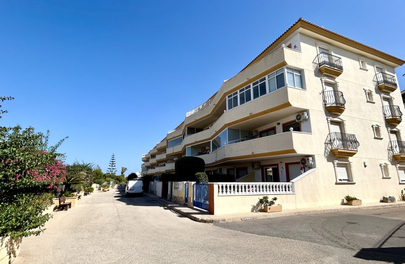 Revente - Appartement -
Villamartin - Costa Blanca