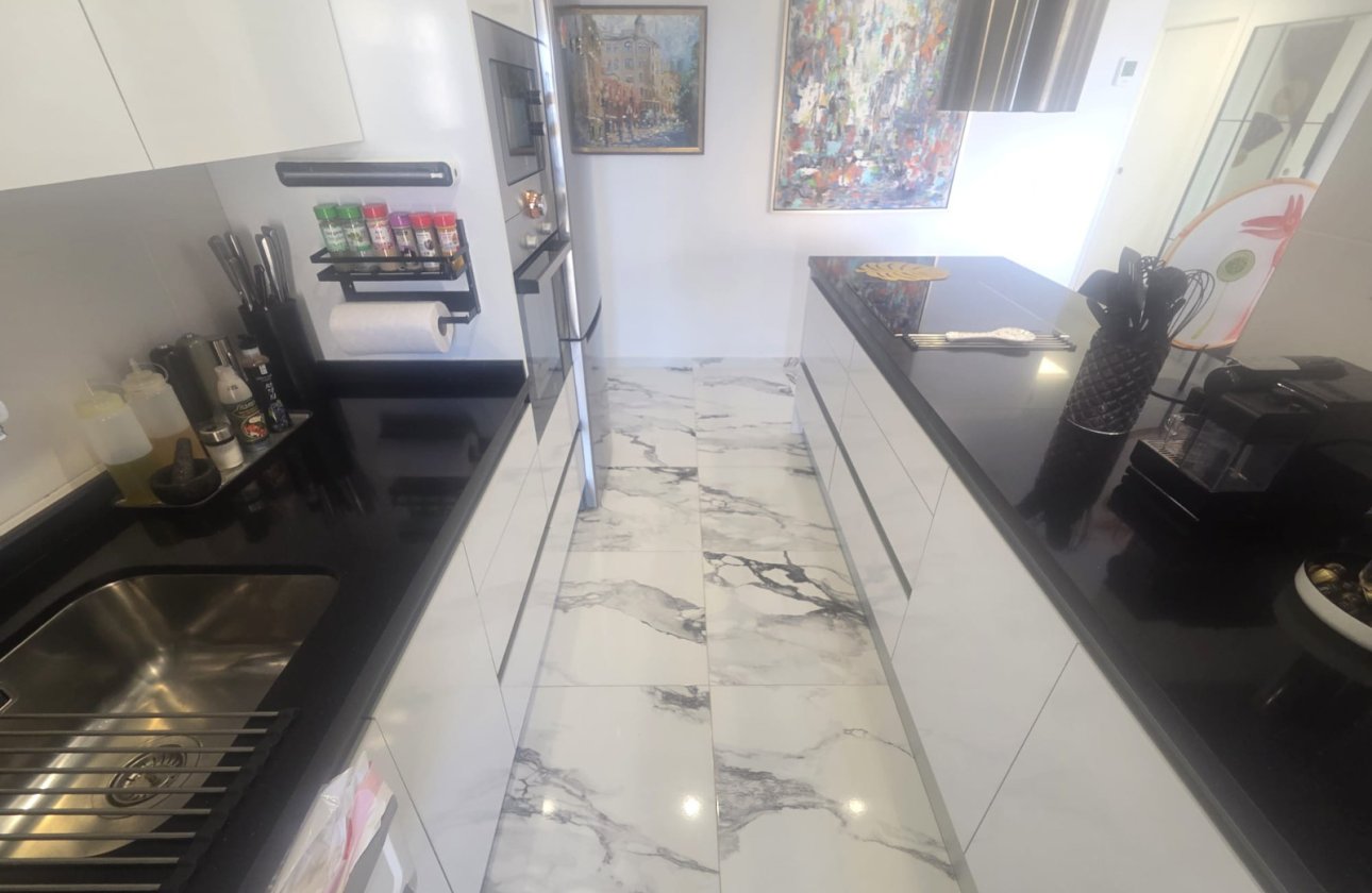 Revente - Appartement -
Villamartin - Costa Blanca