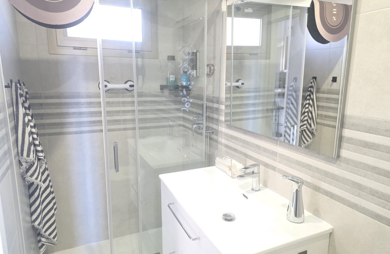 Revente - Appartement -
Villamartin - Costa Blanca