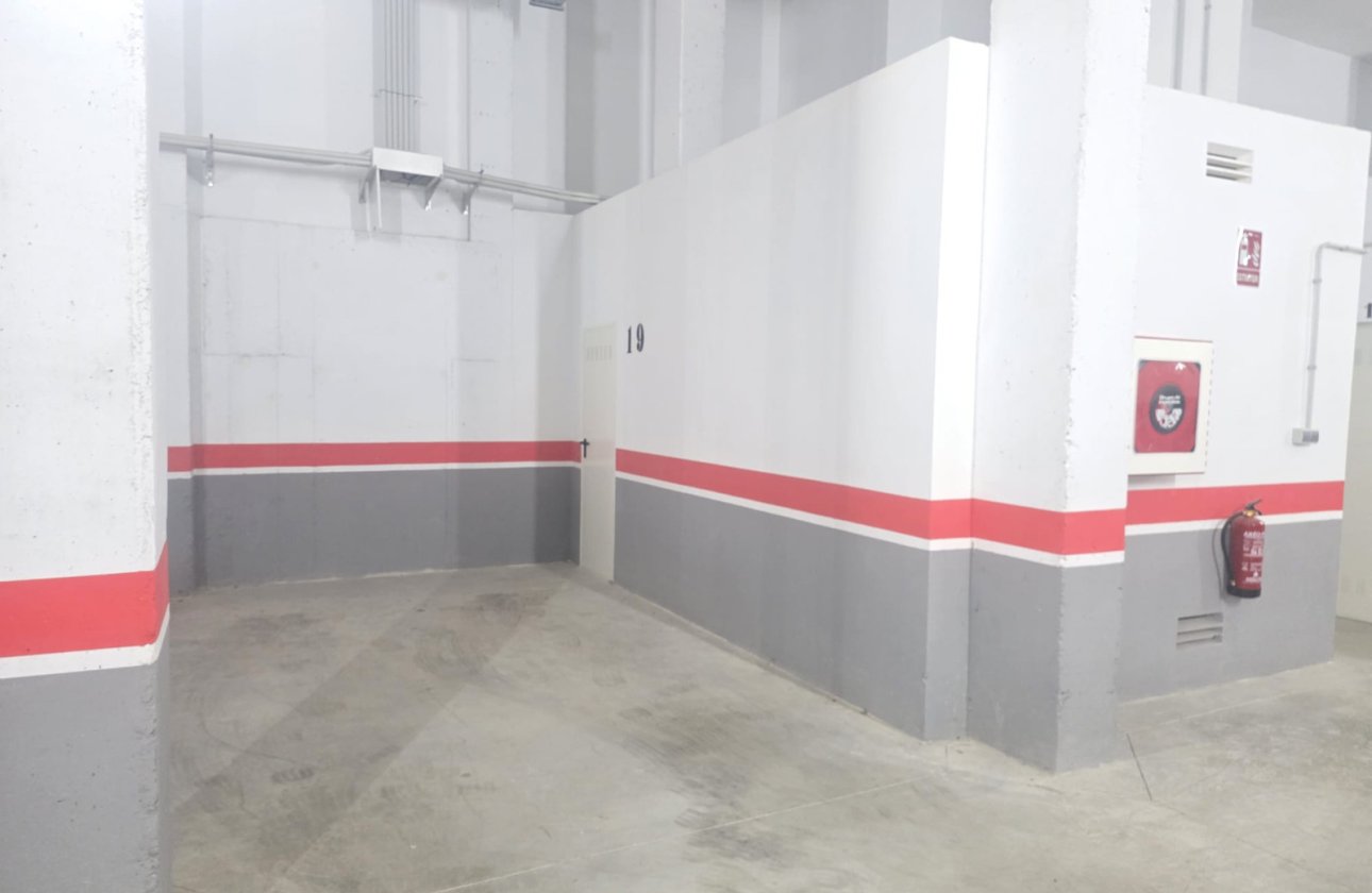 Revente - Appartement -
Villamartin - Costa Blanca