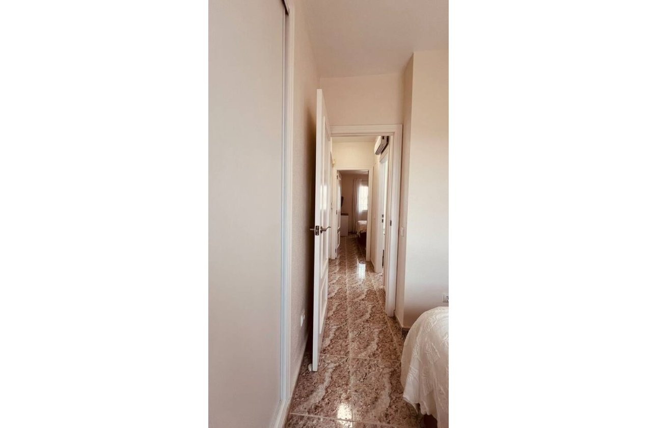 Revente - Appartement -
Villamartin - Costa Blanca