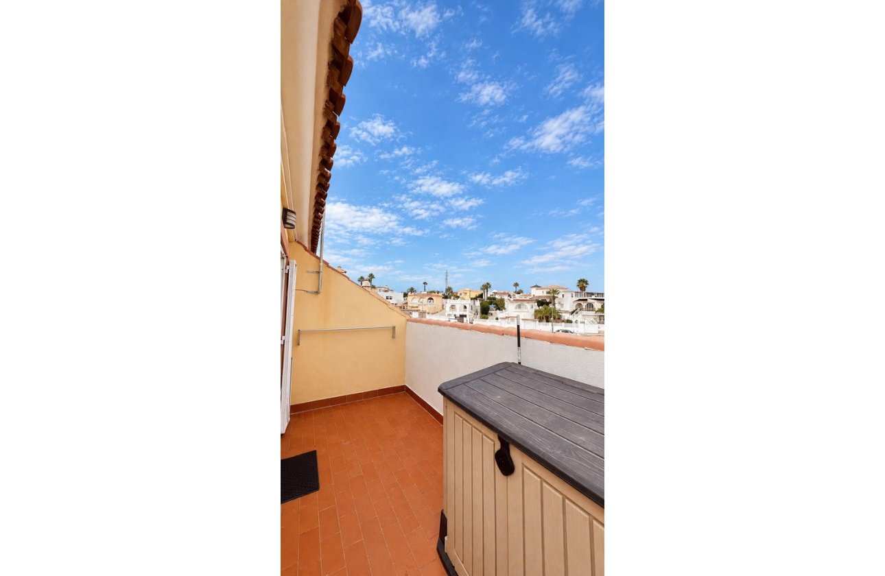 Revente - Appartement -
Villamartin - Costa Blanca