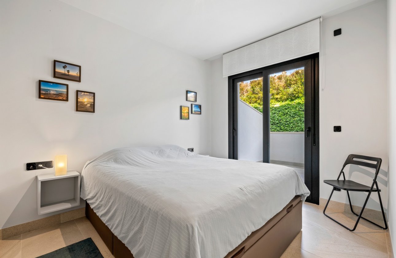 Revente - Appartement -
Villamartin - Costa Blanca