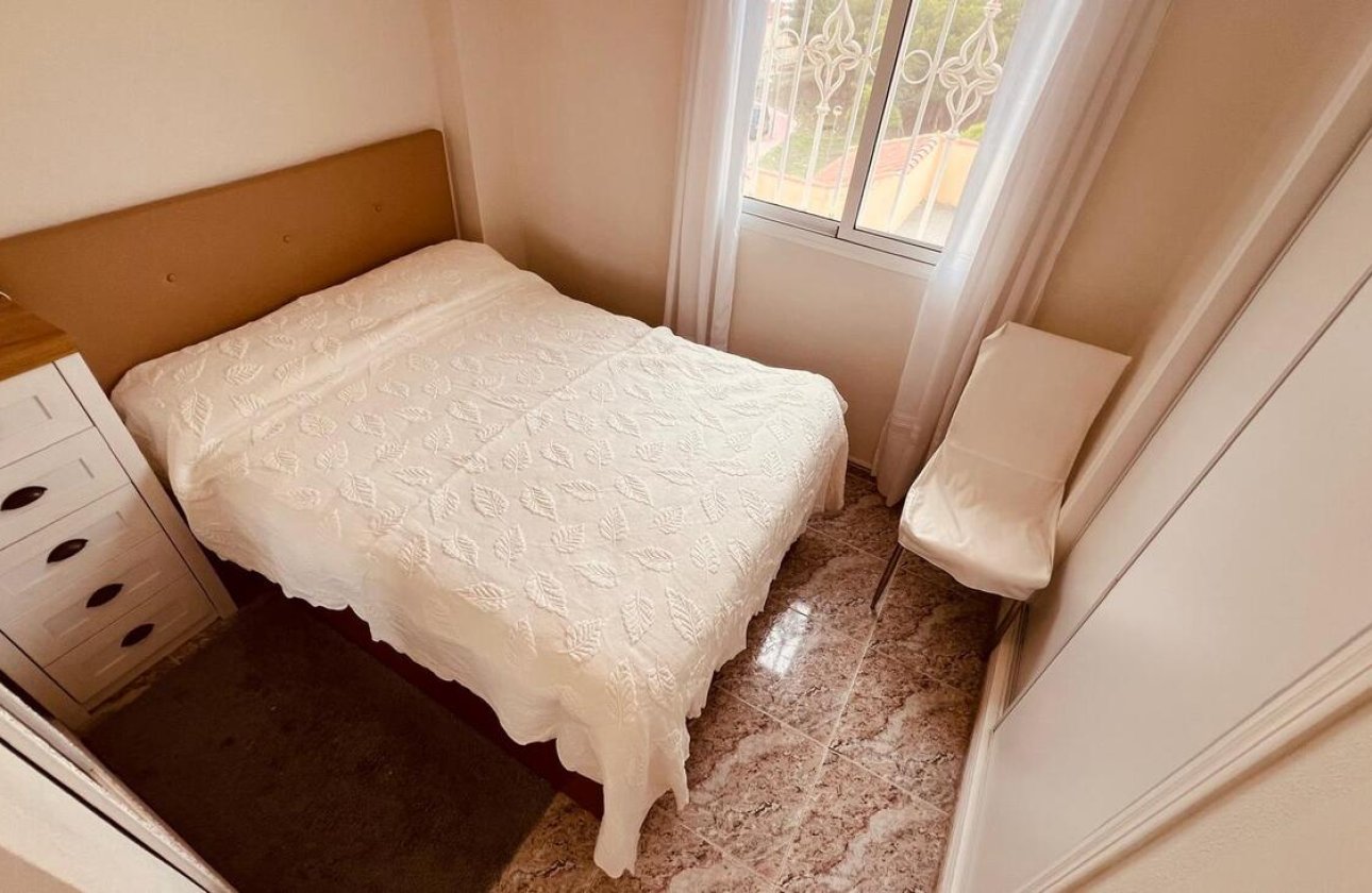 Revente - Appartement -
Villamartin - Costa Blanca