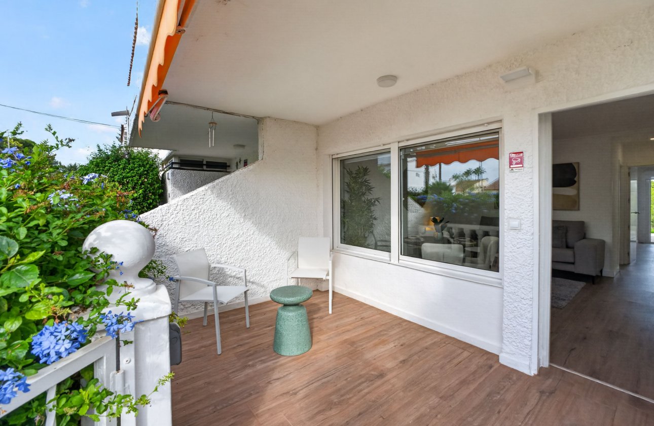 Revente - Appartement -
Villamartin - Costa Blanca