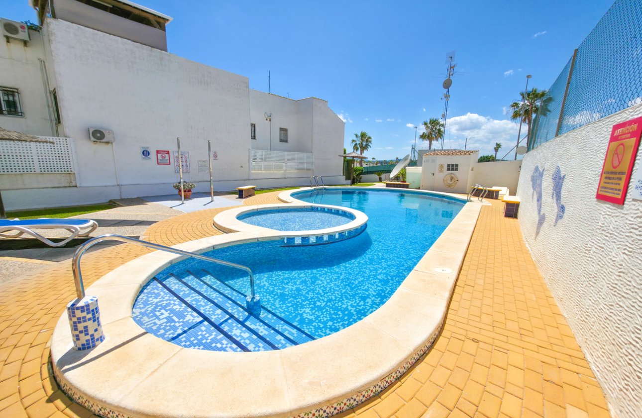 Revente - Appartement -
Vistabella Golf Entre Naranjos - Inland
