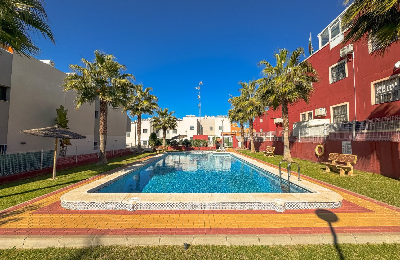 Revente - Bungalow -
Los Altos - Costa Blanca