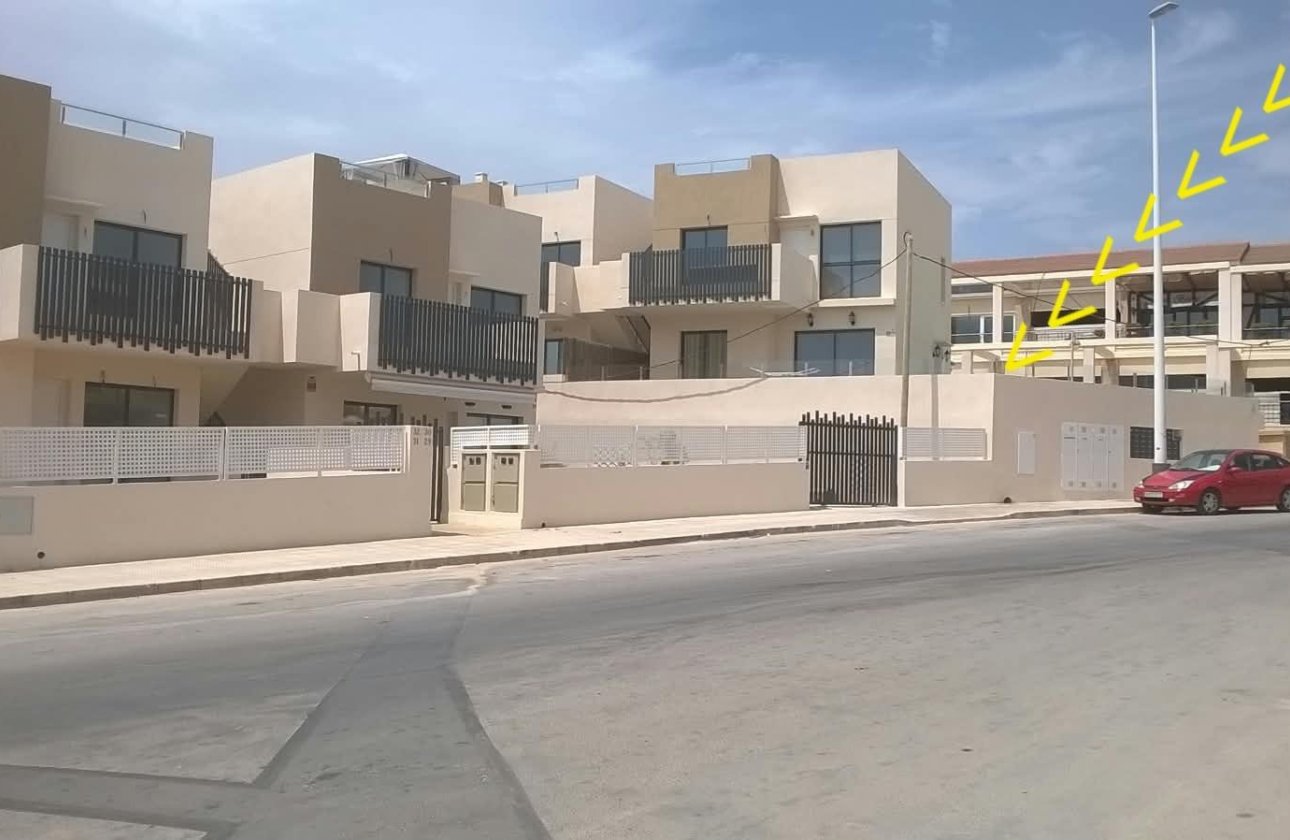 Revente - Bungalow -
Orihuela Costa - La Zenia