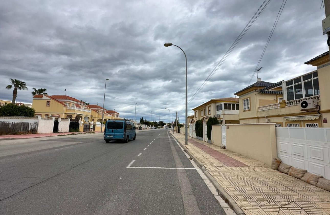 Revente - Bungalow -
Orihuela Costa - Los Almendros-la Florida