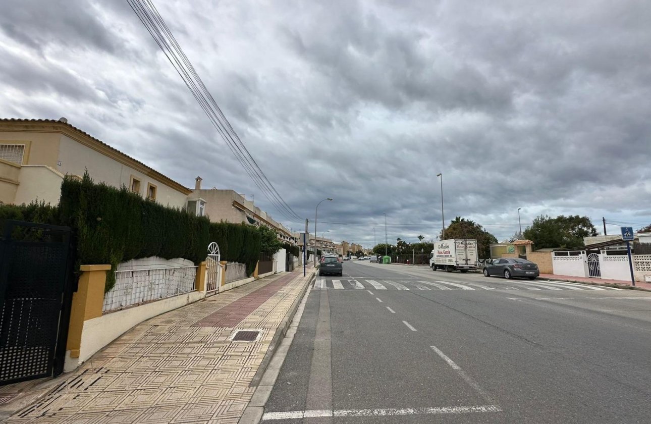 Revente - Bungalow -
Orihuela Costa - Los Almendros-la Florida