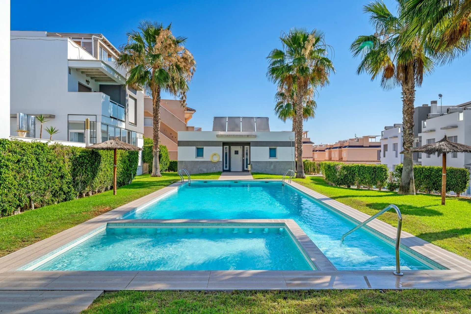 Revente - Bungalow -
Punta Prima - Costa Blanca