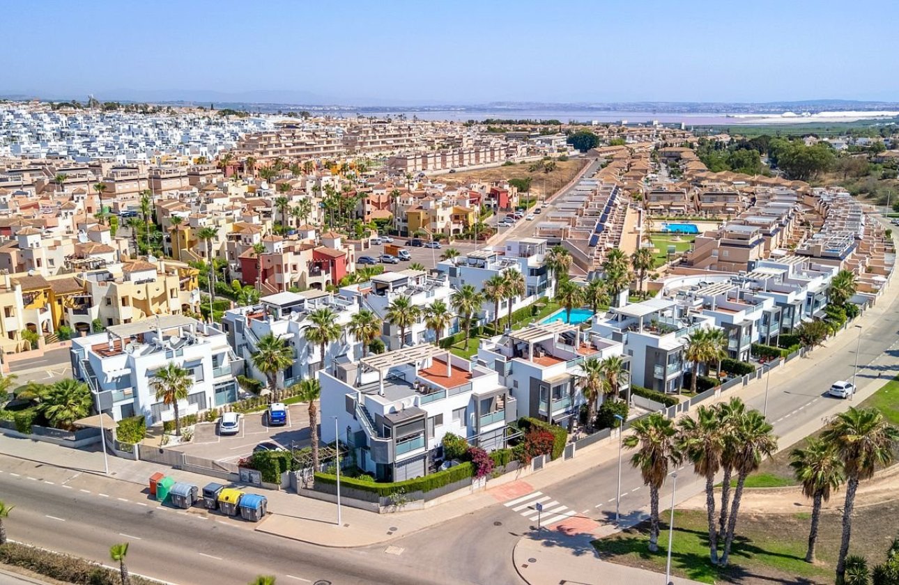 Revente - Bungalow -
Punta Prima - Costa Blanca