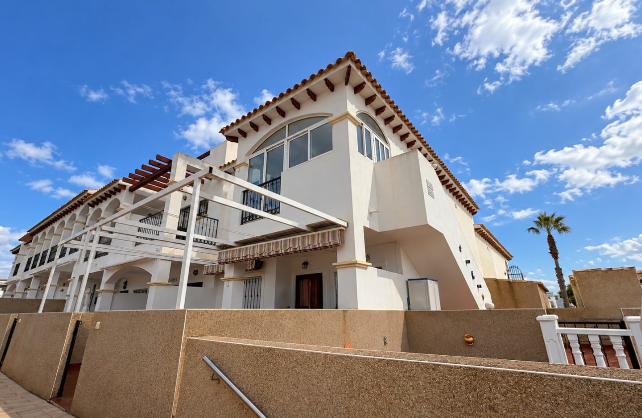 Revente - Bungalow -
Punta Prima - Costa Blanca