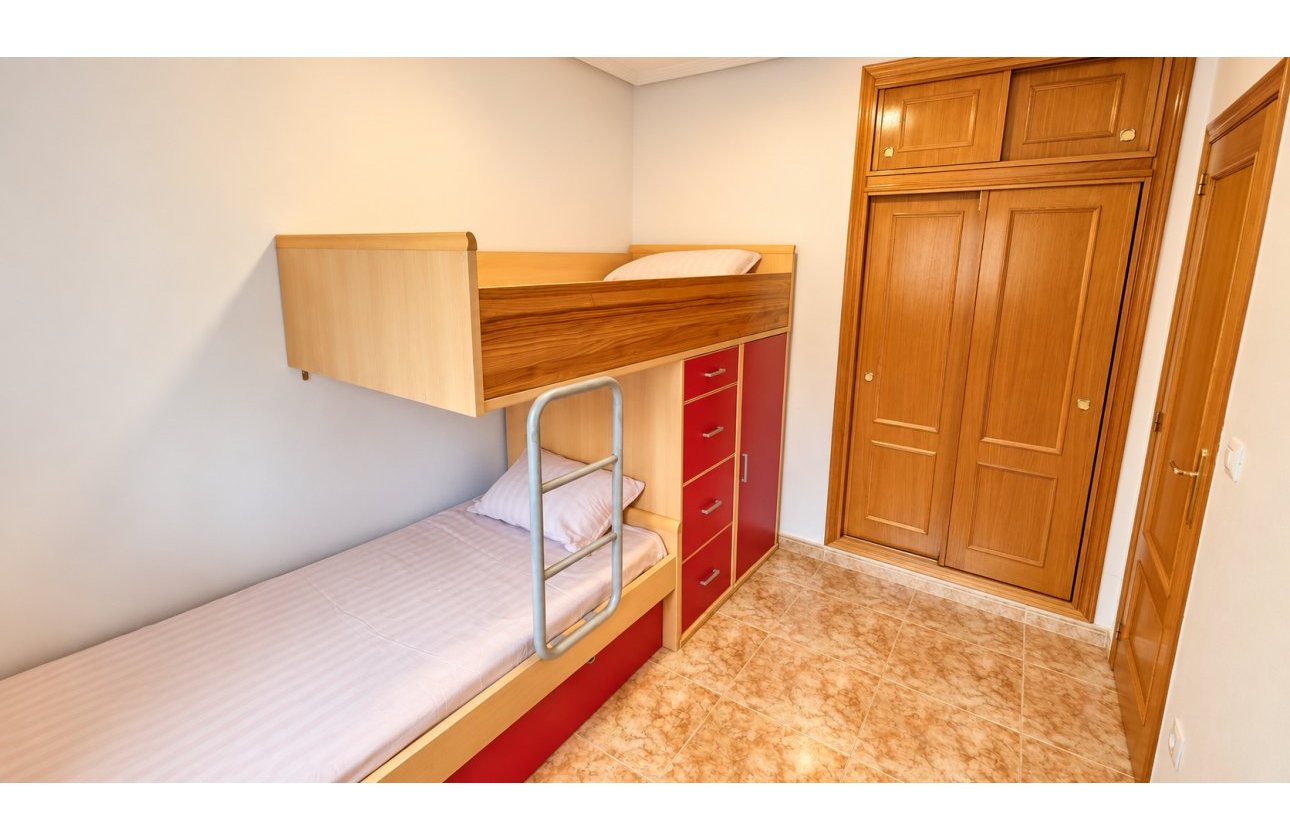 Revente - Bungalow -
Punta Prima - Costa Blanca
