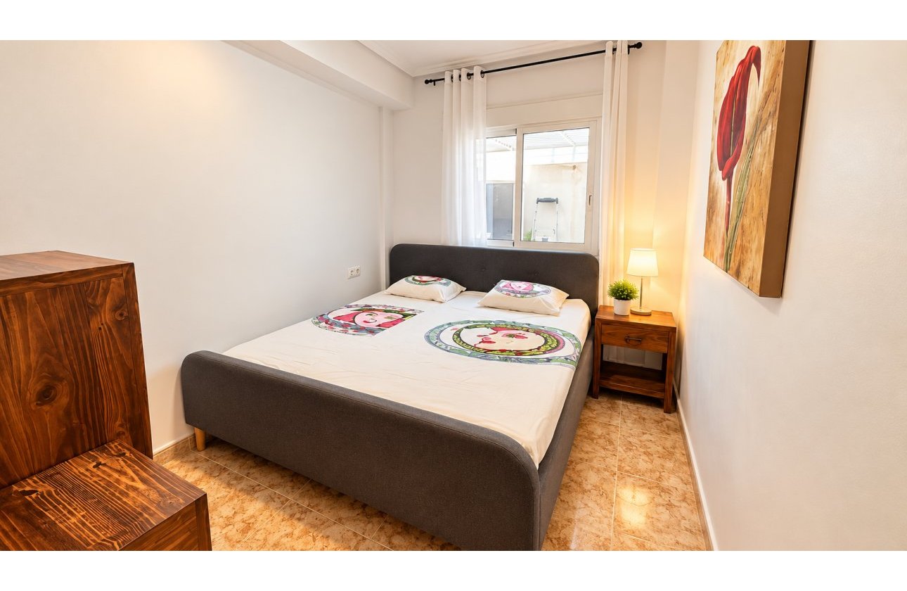 Revente - Bungalow -
Punta Prima - Costa Blanca