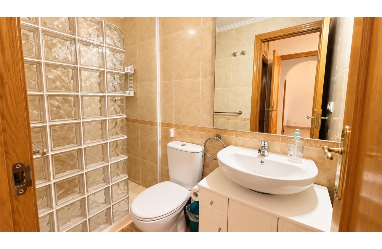 Revente - Bungalow -
Punta Prima - Costa Blanca