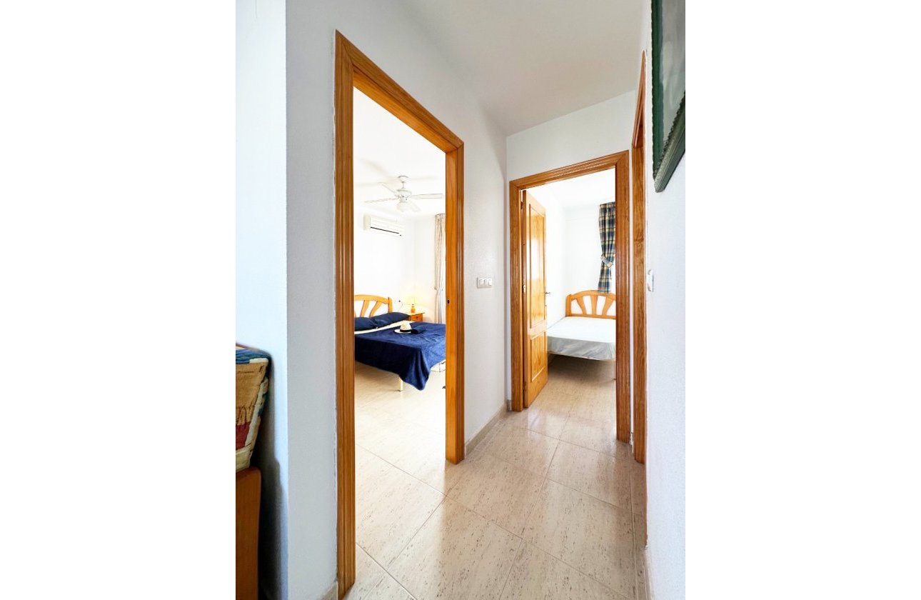 Revente - Bungalow -
San Miguel de Salinas - Inland