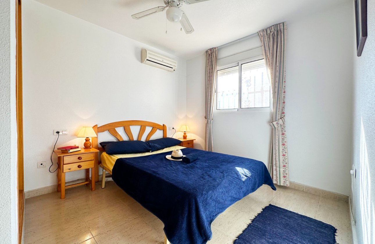 Revente - Bungalow -
San Miguel de Salinas - Inland