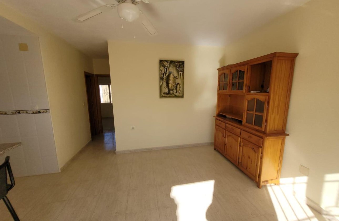 Revente - Bungalow -
San Miguel de Salinas - Inland