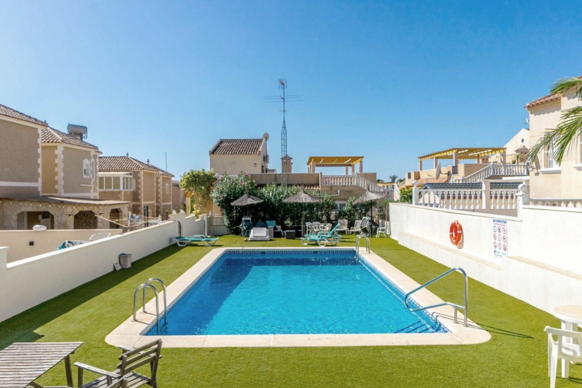 Revente - Bungalow -
San Miguel de Salinas - Inland