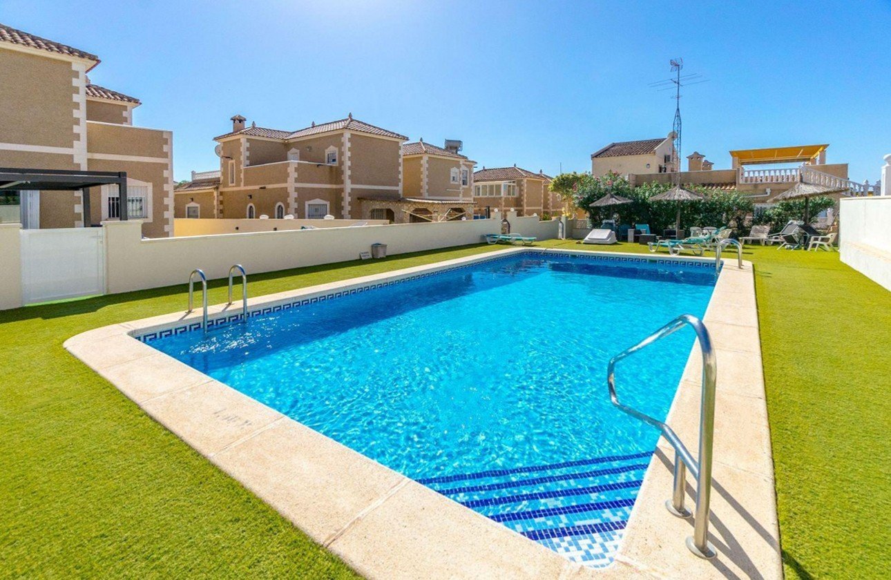 Revente - Bungalow -
San Miguel de Salinas - Inland