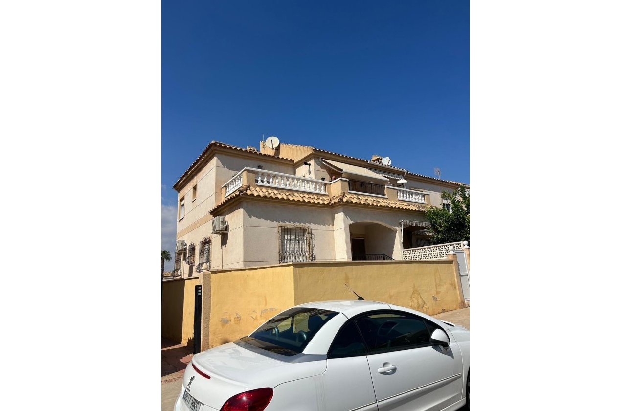Revente - Bungalow -
Torrevieja - Aguas Nuevas