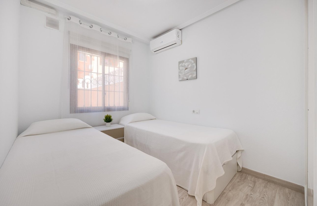 Revente - Bungalow -
Torrevieja - Aguas Nuevas