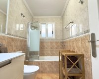 Revente - Bungalow -
Torrevieja - Centro