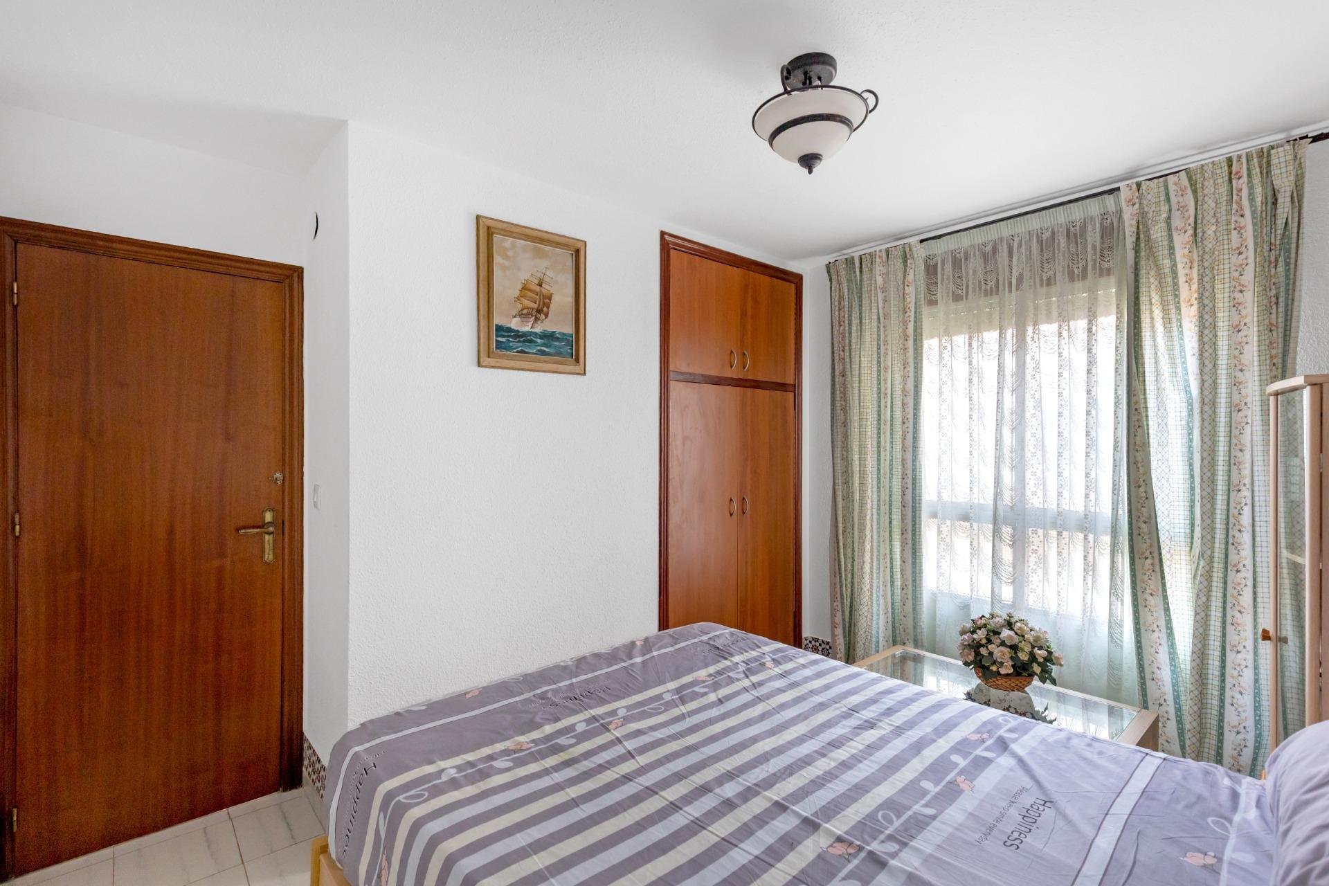 Revente - Bungalow -
Torrevieja - Centro