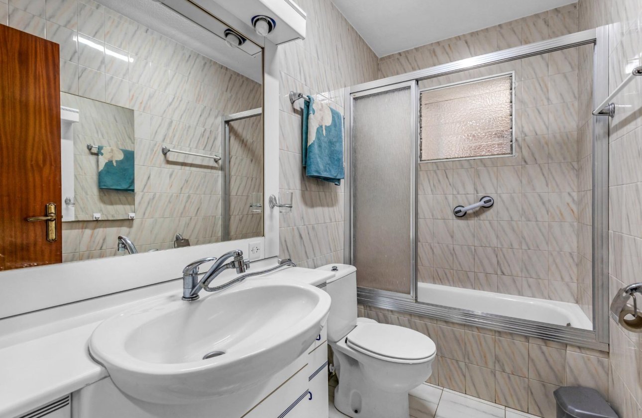 Revente - Bungalow -
Torrevieja - Centro