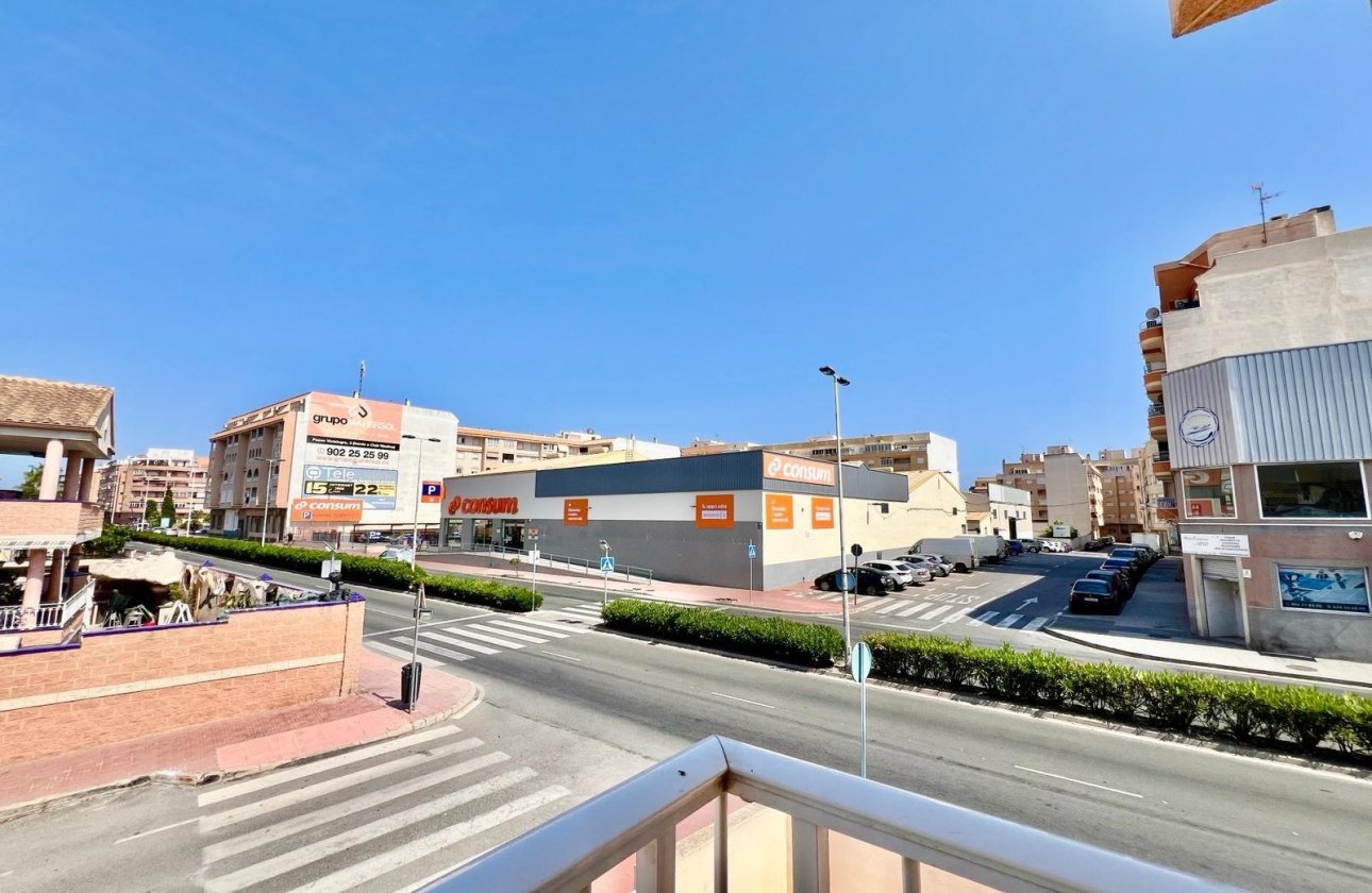 Revente - Bungalow -
Torrevieja - Centro