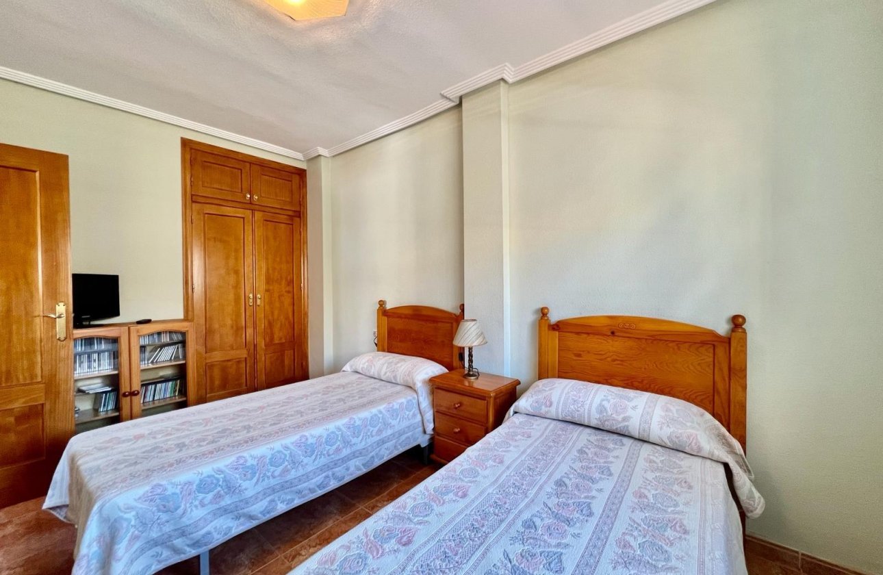 Revente - Bungalow -
Torrevieja - Centro