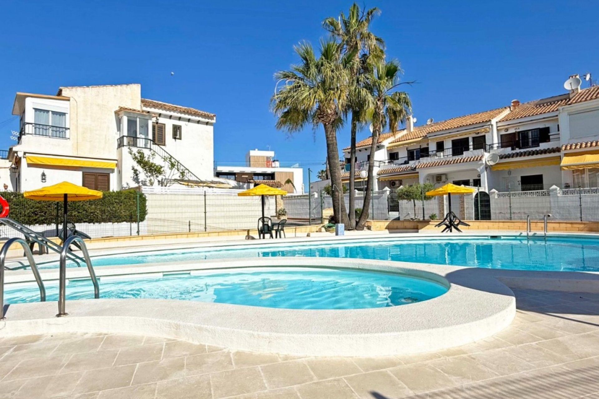 Revente - Bungalow -
Torrevieja - Costa Blanca
