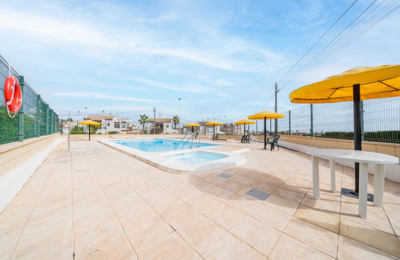Revente - Bungalow -
Torrevieja - La Mata